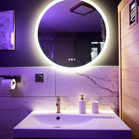 Romance Room *